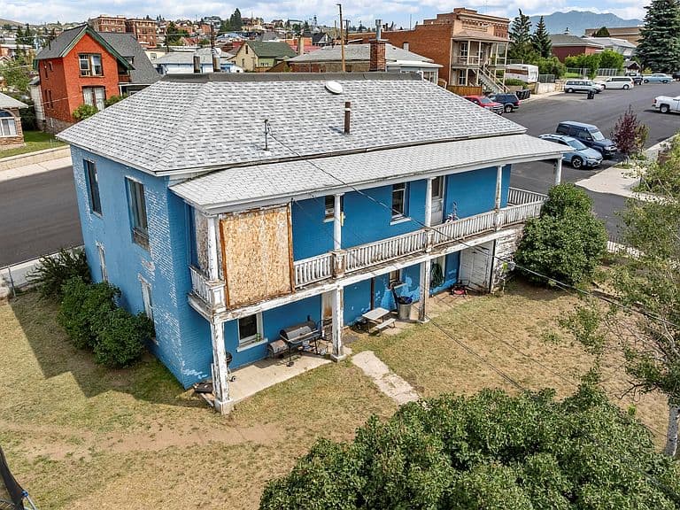 101 S Crystal St photo 2