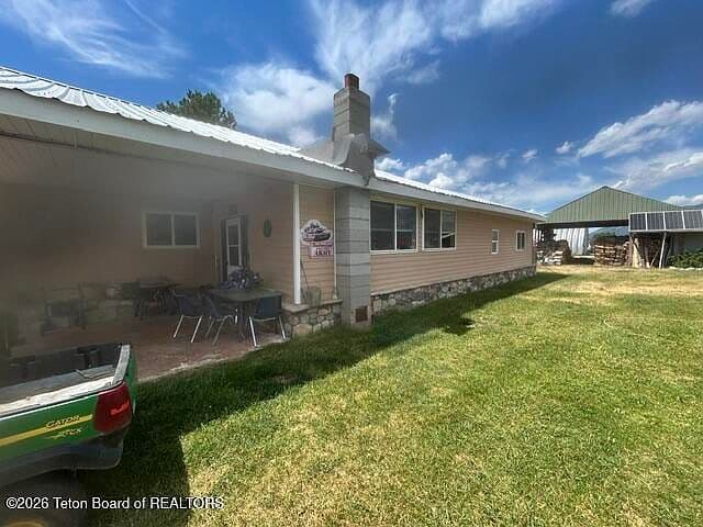 444 Lincoln Ln photo 2