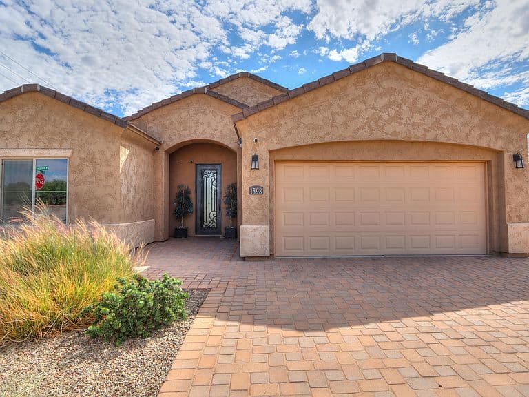 1598 N HIMOSA Drive photo 1