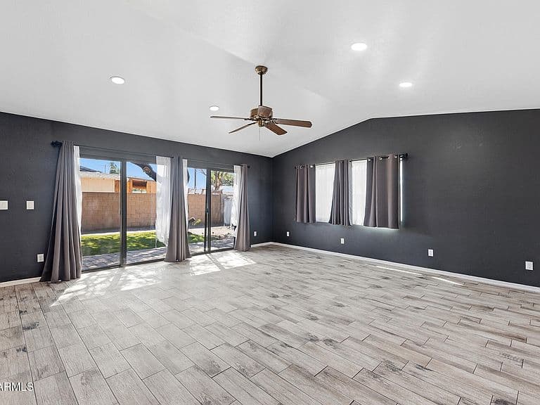 4019 W CITRUS Way photo 2