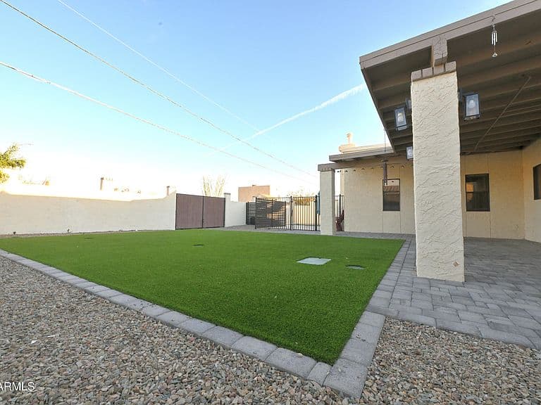 5557 S ALAMEDA Road photo 5