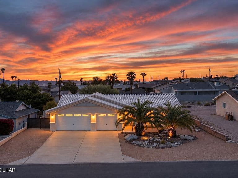 3217 Pioneer Dr photo 1