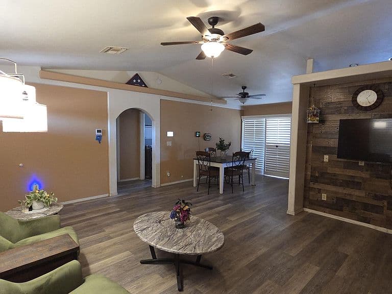 9054 W TINAJAS Drive photo 2