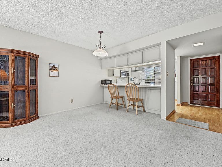537 S PALO VERDE Way photo 4