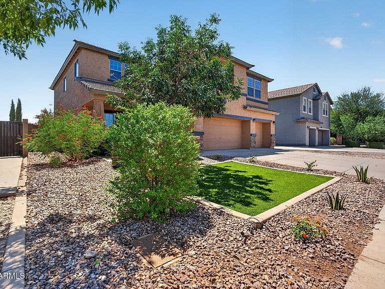837 E VOLK Lane photo 3