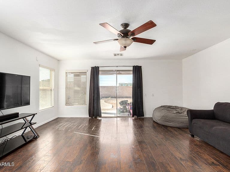 43871 W Cowpath Rd photo 5