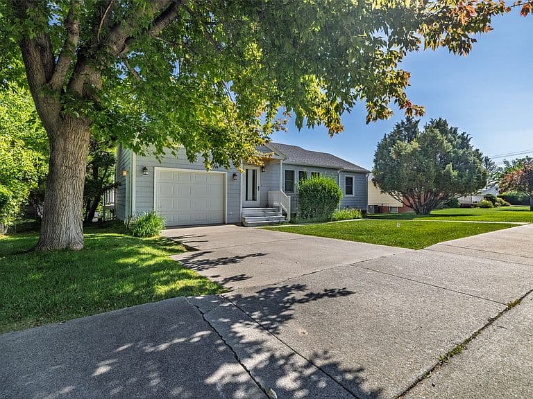 1408 Hauser Blvd photo 2