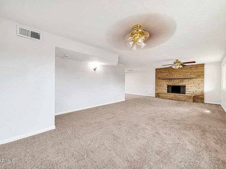 3472 E SHARON Drive photo 5