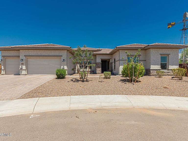 3816 W White Feather Lane photo 4