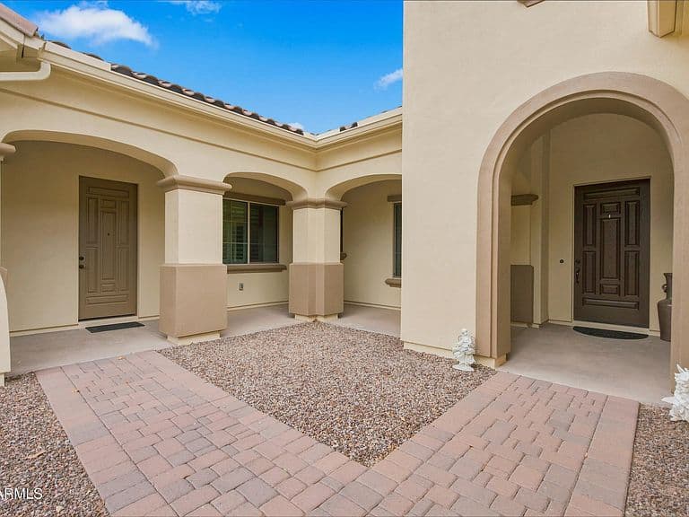 2138 E MEAD Drive photo 5