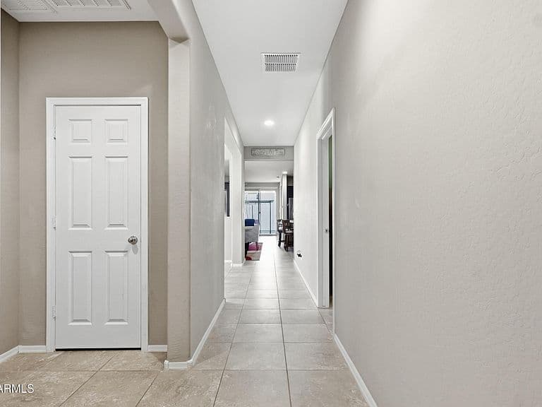 17990 W LOUISE Drive photo 5