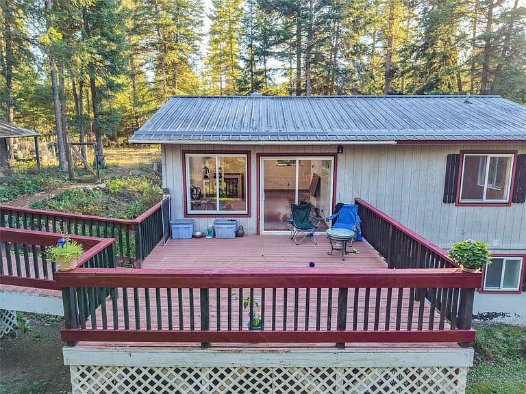 131 Hummingbird Ln photo 1