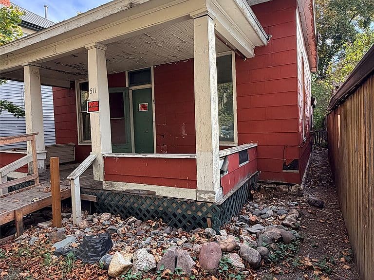 511 E Spruce St photo 4