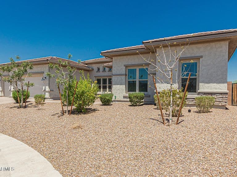 3816 W White Feather Lane photo 2