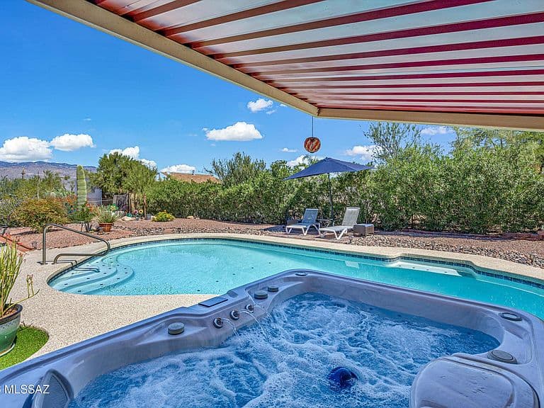 520 N Constitution Dr photo 3