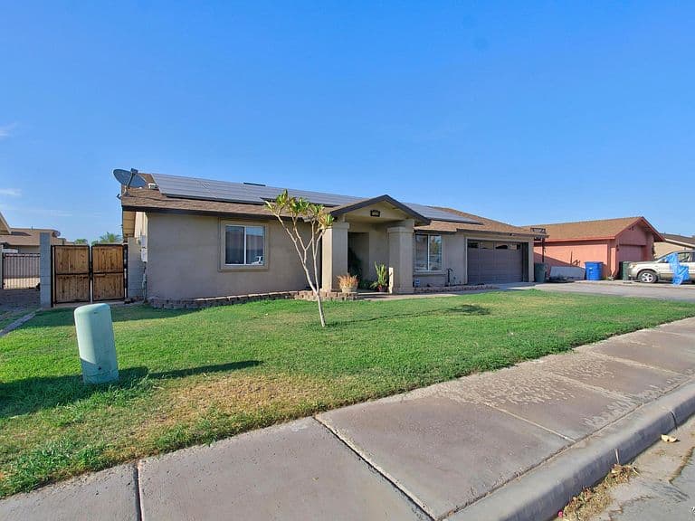 7338 E 25th Pl photo 1