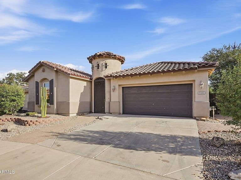 2383 E DOGWOOD Drive photo 3