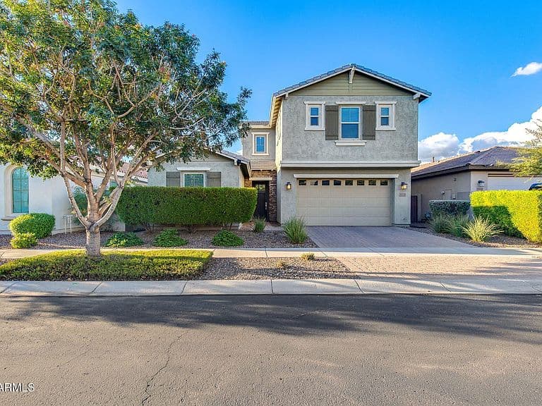 10136 E SPHERE Avenue photo 1