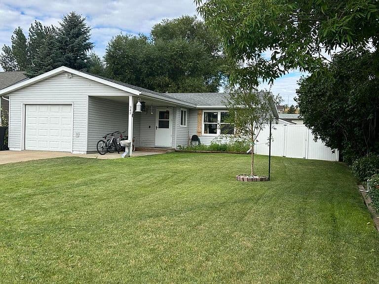 343 Tabor Dr photo 3