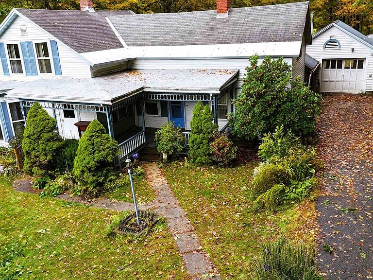 4 Elderberry Lane photo 1