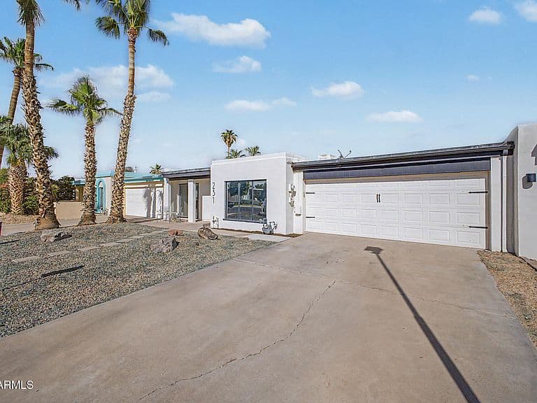 231 BAHIA Lane W photo 3