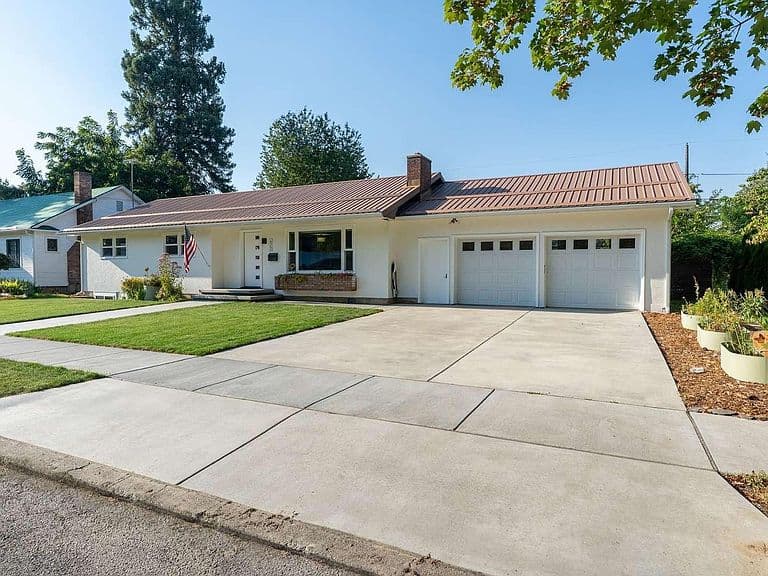 422 Antone St photo 2