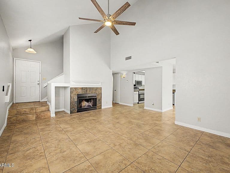 921 S VAL VISTA Drive #132 photo 1