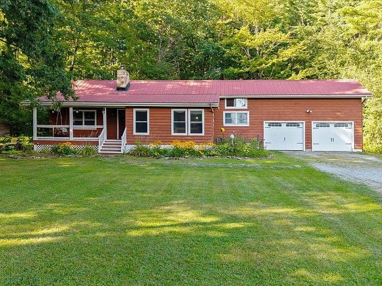 451 Dunton Road photo 1
