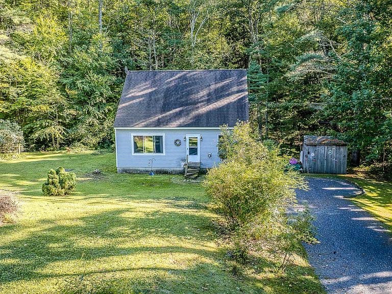 974 County Road photo 1