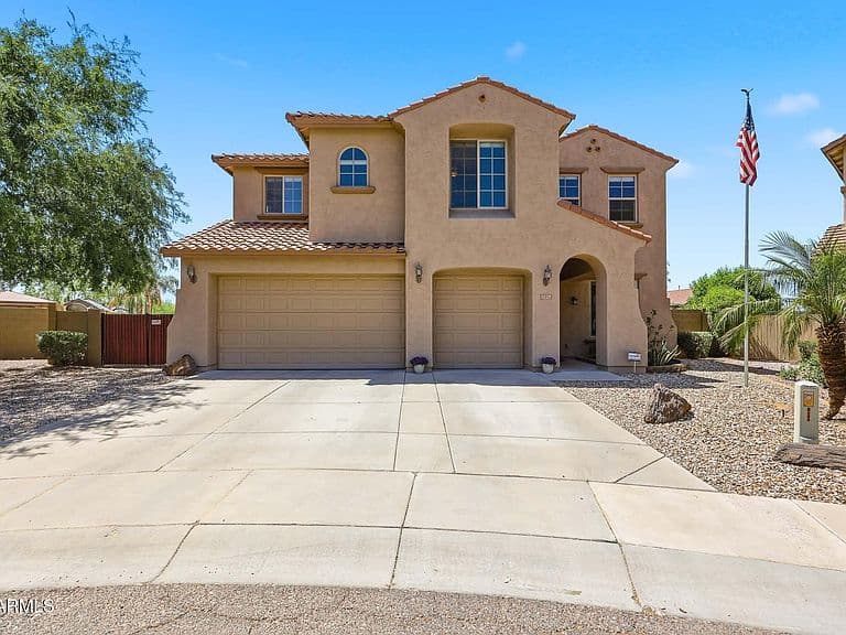 5139 W STRAIGHT ARROW Lane photo 2