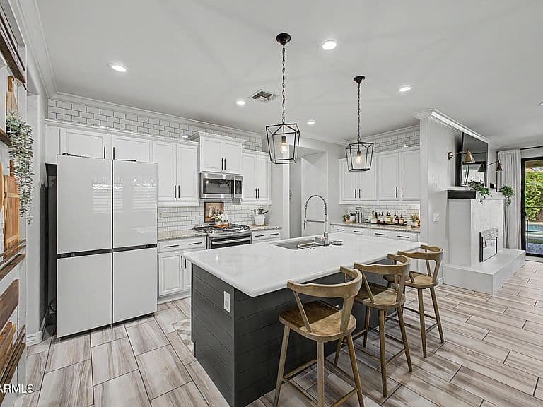 10328 W ALYSSA Lane photo 4