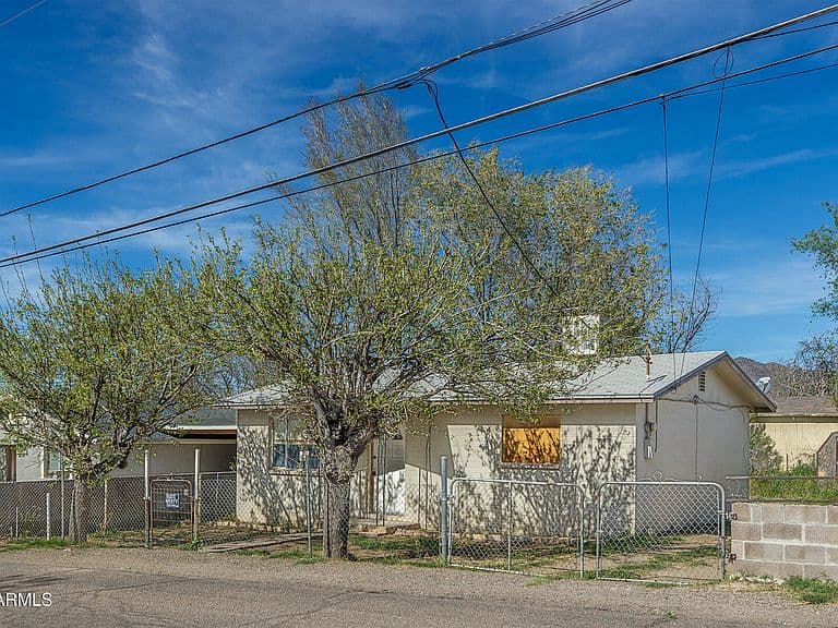 5565 S MCKINNEY Avenue photo 1