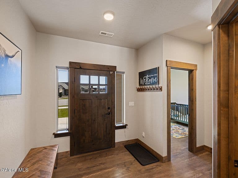 1402 W Wayward Cir photo 3