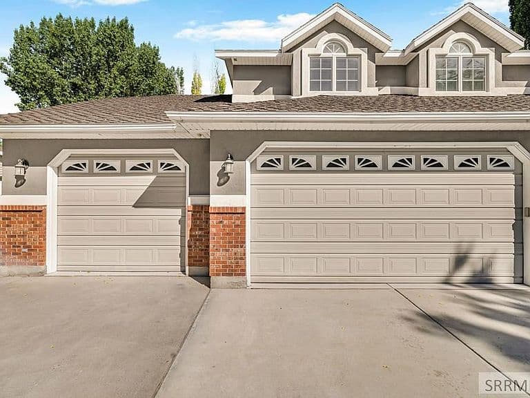 3516 Nathan Cir photo 4