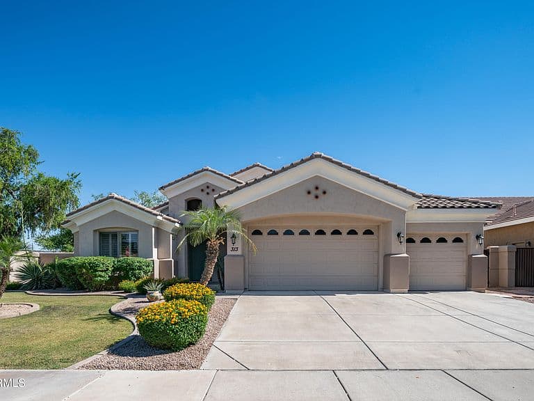 313 W VERDE Lane photo 1
