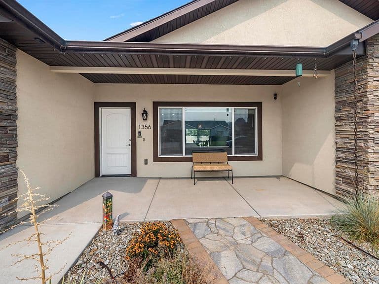 1356 Jump St photo 3