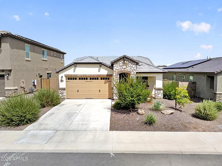 17432 W LAURIE Lane photo 1