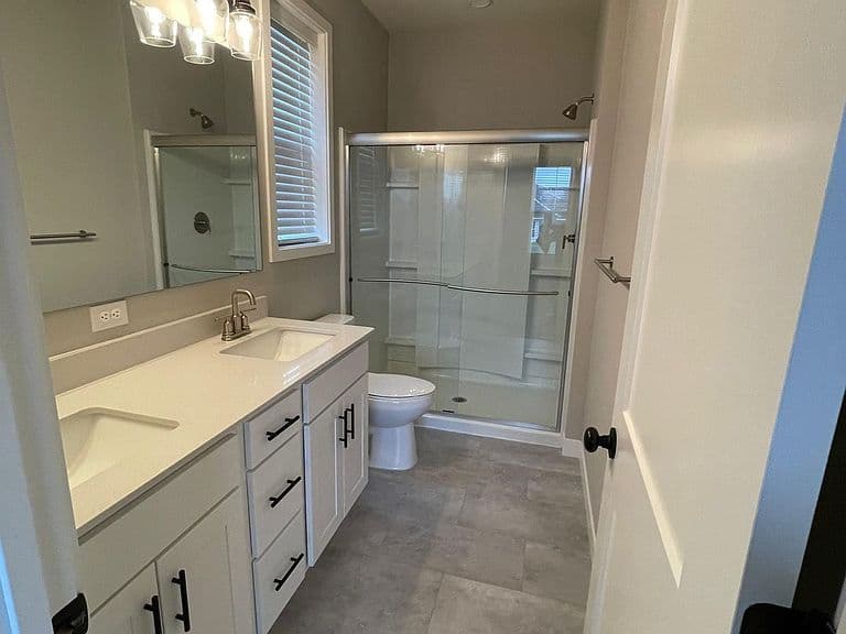 1016 S Longmore photo 5