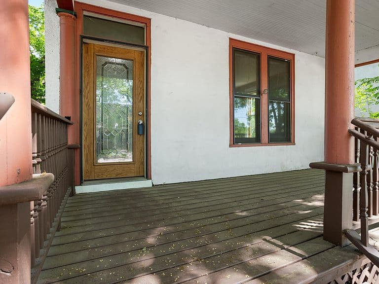 335 9th Ave S photo 5
