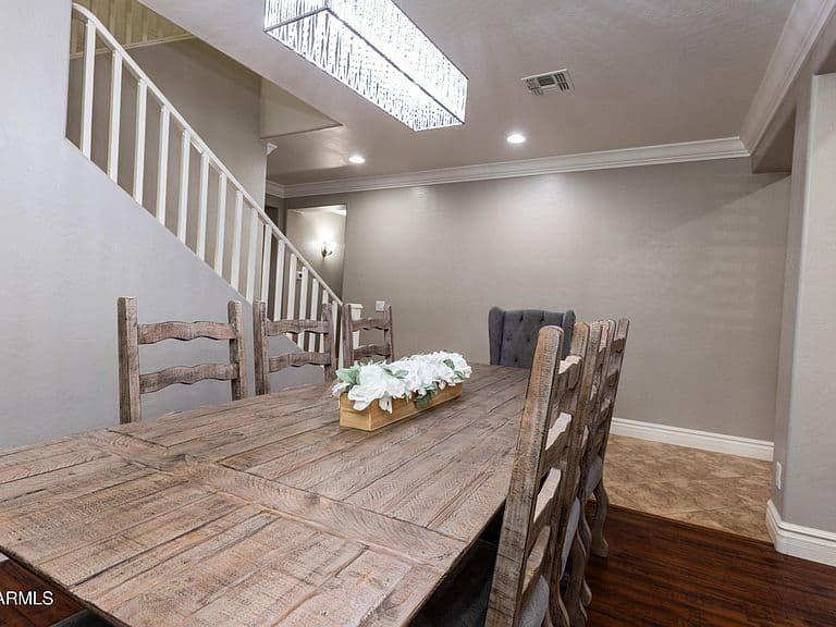 1507 E Bluebird Ct photo 4