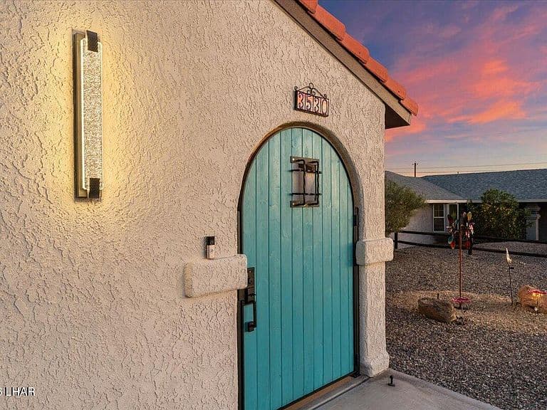 3530 Mockingbird Dr photo 5