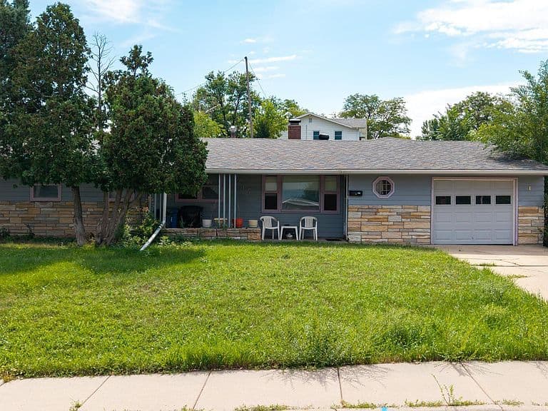 217 E Idaho St photo 1