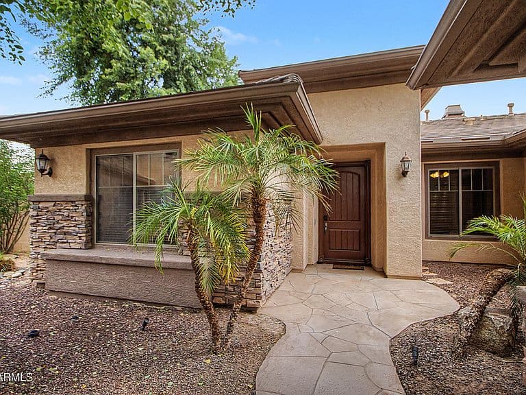 1351 E CANARY Drive photo 3