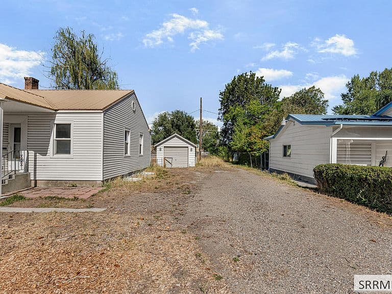 957 S Shilling Ave photo 4