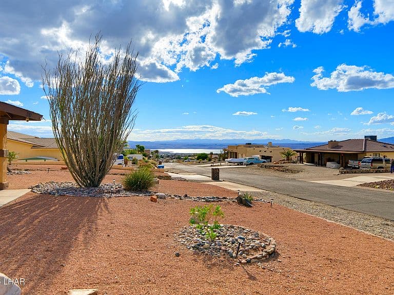 3790 Yazoo Dr photo 5