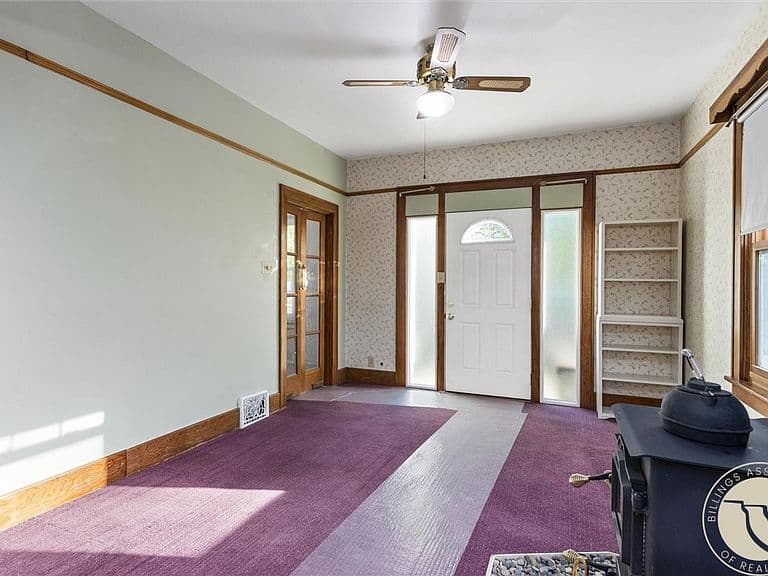 131 Burlington Ave photo 5