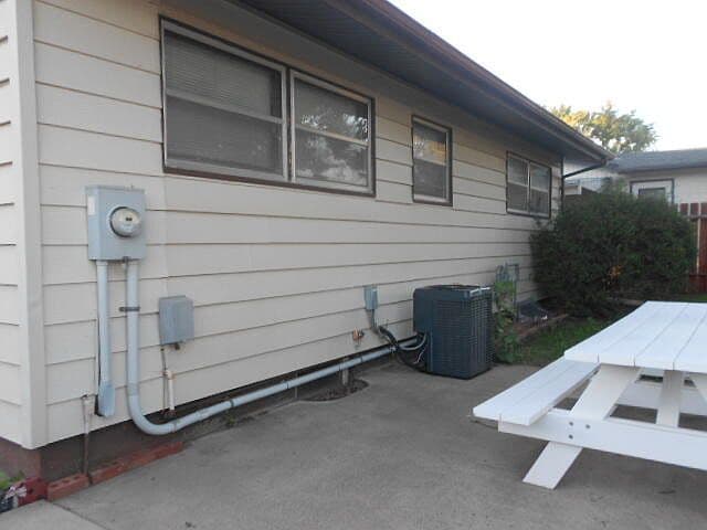 912 4th Ave W photo 5