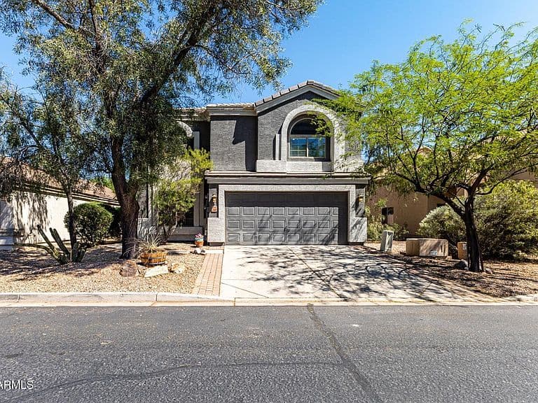 23649 N DESERT Drive photo 2
