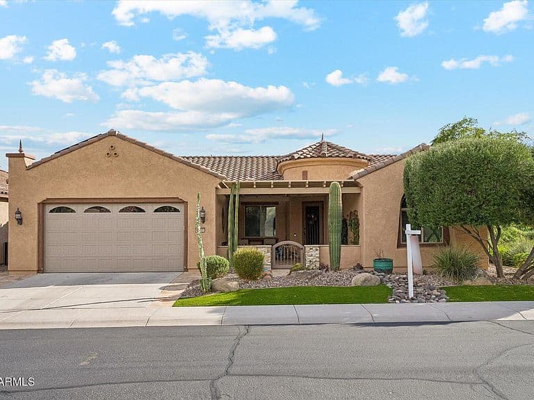 7415 W WILLOW Way photo 2