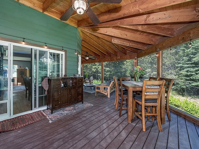2075 Lion Mountain Loop Rd photo 2